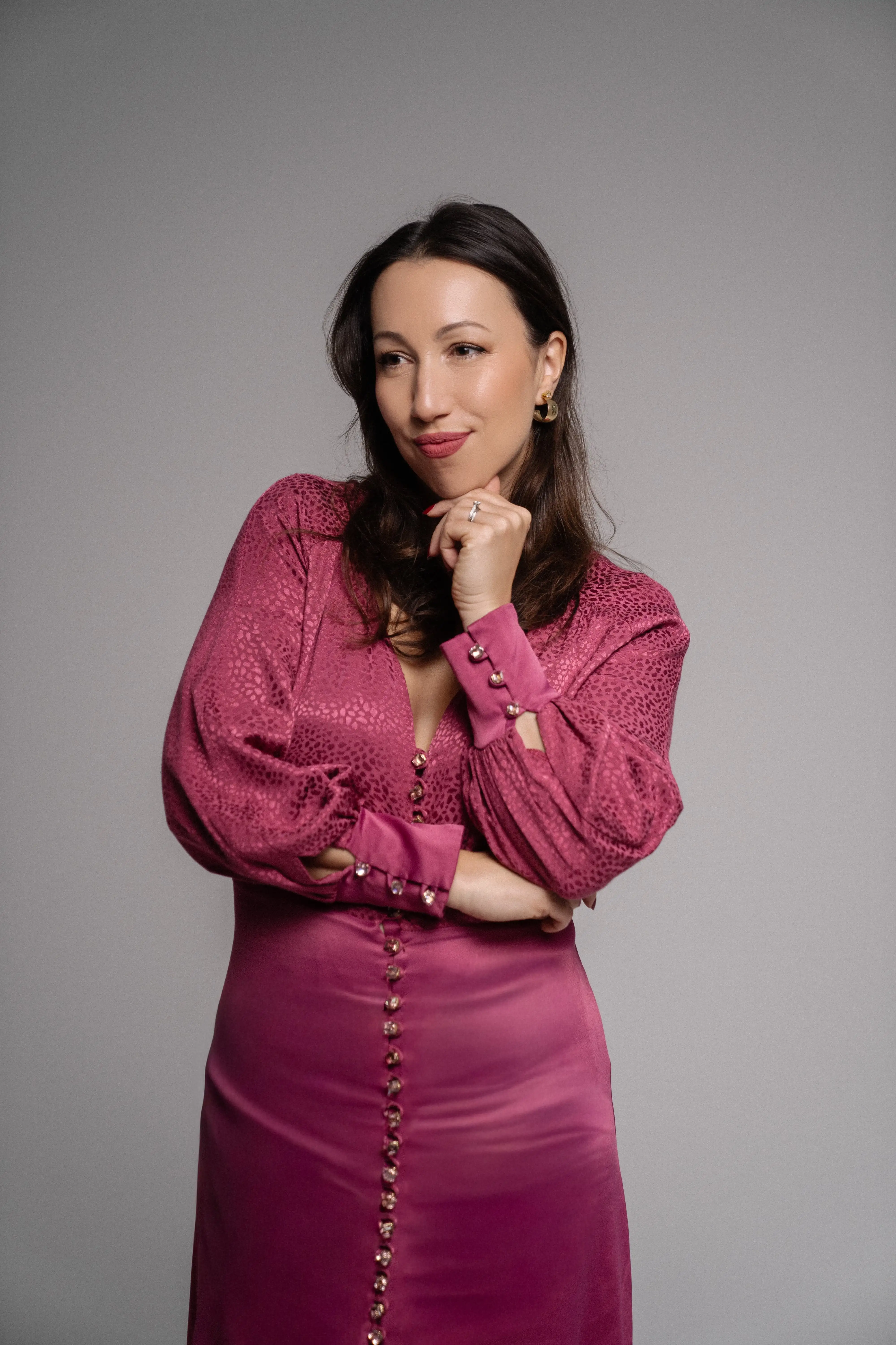 Selma Gonzales - Elegant feminine energy coach